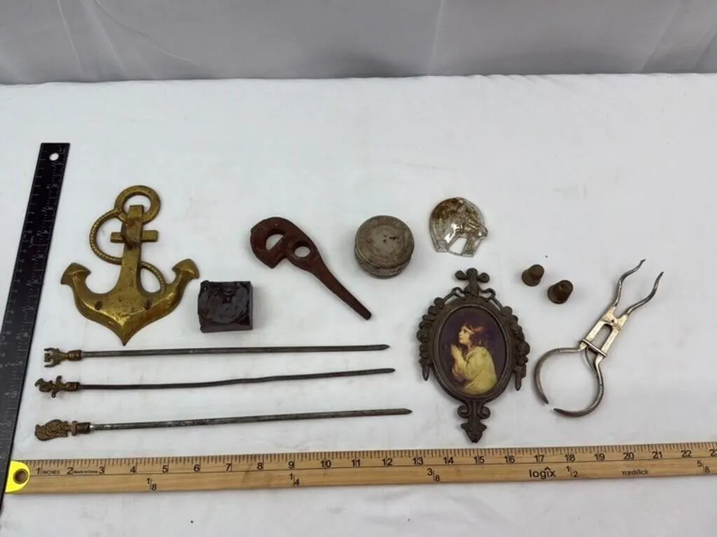 Vintage Mixed Metal Collectibles (Lot of 12)