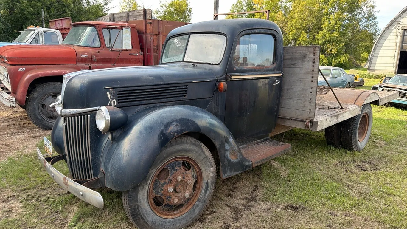 1940 Ford 1.5T single axle (Non-Running)