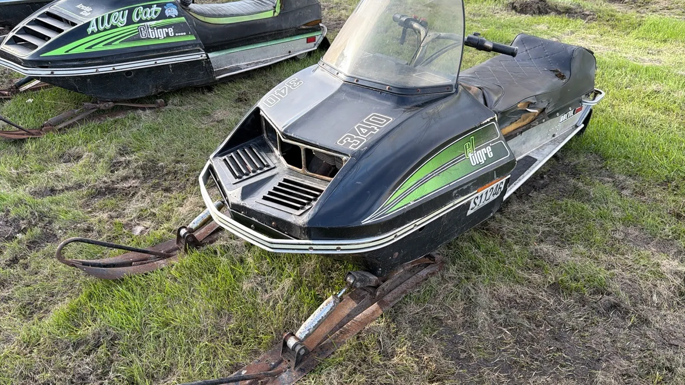 Arctic Cat EL Tigere 340 snowmobile (Non-Running)