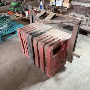 13) IH suitcase weights on 3pt rack