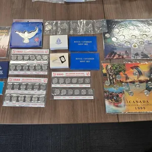 (14) Various Canada Coins, Sets of Coins & Medals/Stamps
 UNRESERVED