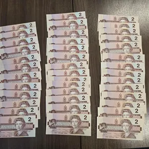 (40) 1986 Bank of Canada $2 Banknotes
 UNRESERVED
