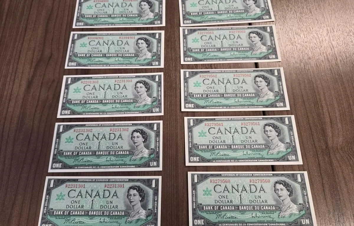 (10) 1967 Bank of Canada Uncirculated Centennial One Dollar Bank Notes (Consecutive Serial Numbers)
UNRESERVED