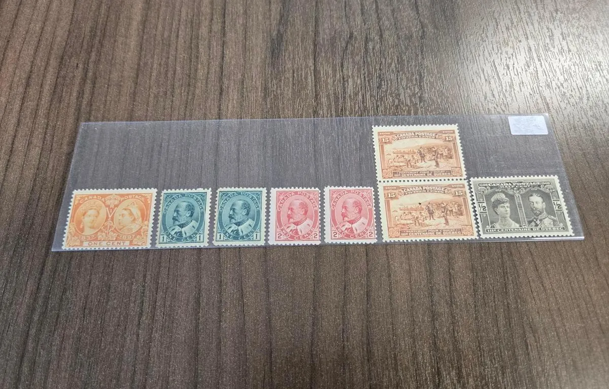 (8) Various Canada Older MNH Postage Stamps
UNRESERVED