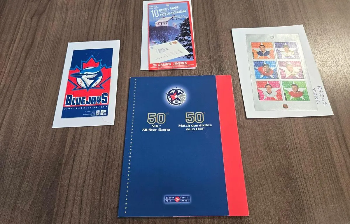 (3) Canada Booklets & (1) Souvenir Folder of Postage Stamps (BK106a, BK242, BK265 & #1838)
UNRESERVED