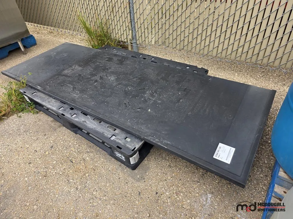 Durcon Black Onyx Epoxy Work Surface
UNRESERVED