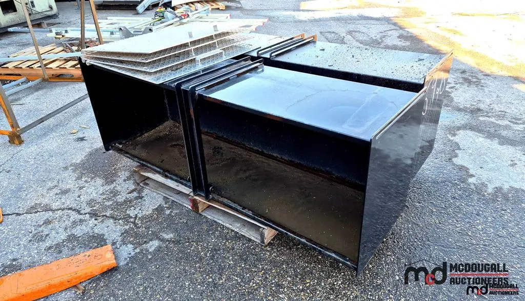 Steel Truck Tool Boxes w/ Diamond Plate Lids (Asset # 6920)
UNRESERVED