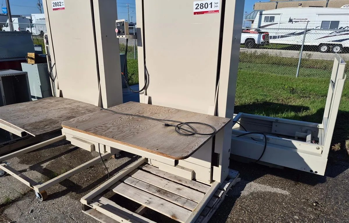 Porch-Lift Wheelchair Platform Lift
UNRESERVED