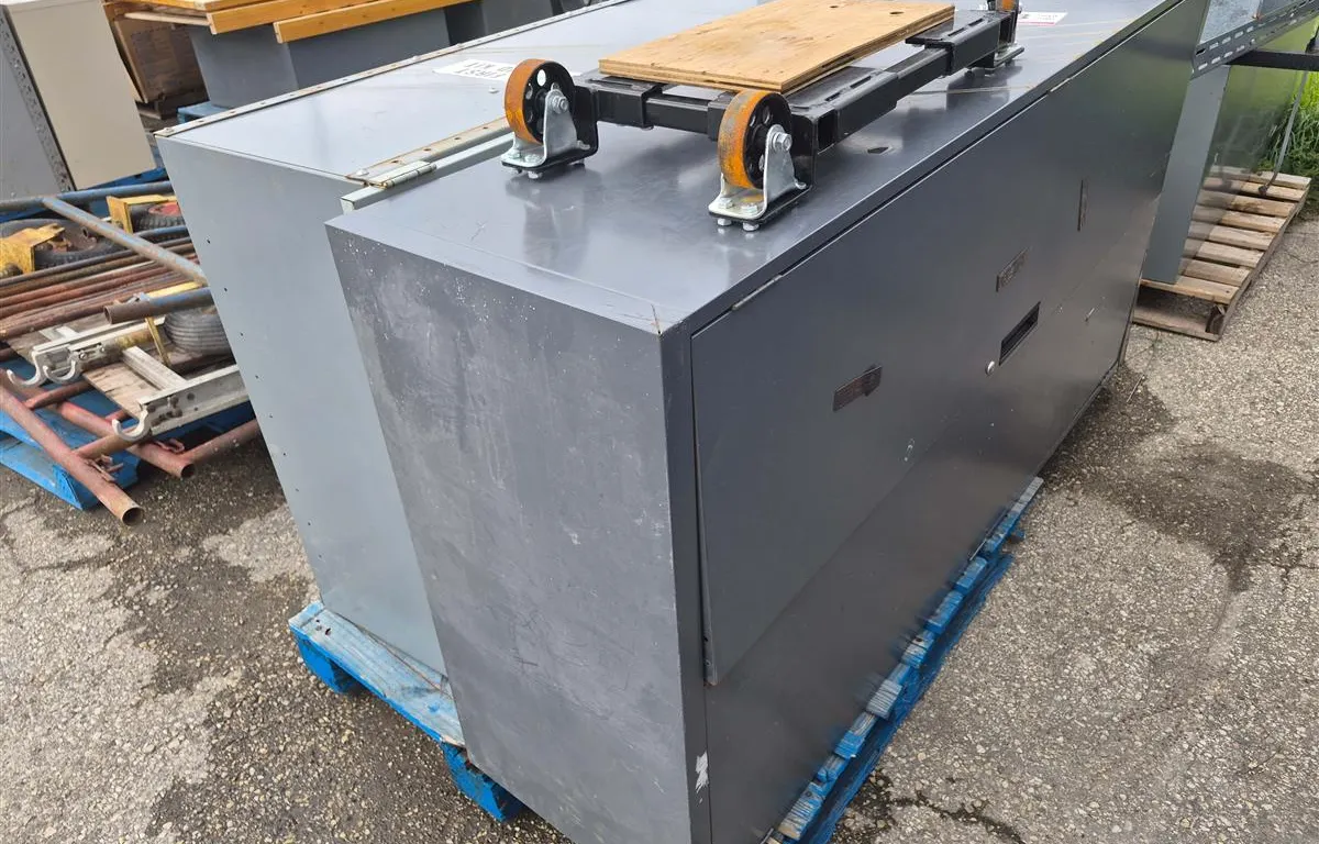 (2) Storage Cabinets & Furniture Dolly
UNRESERVED