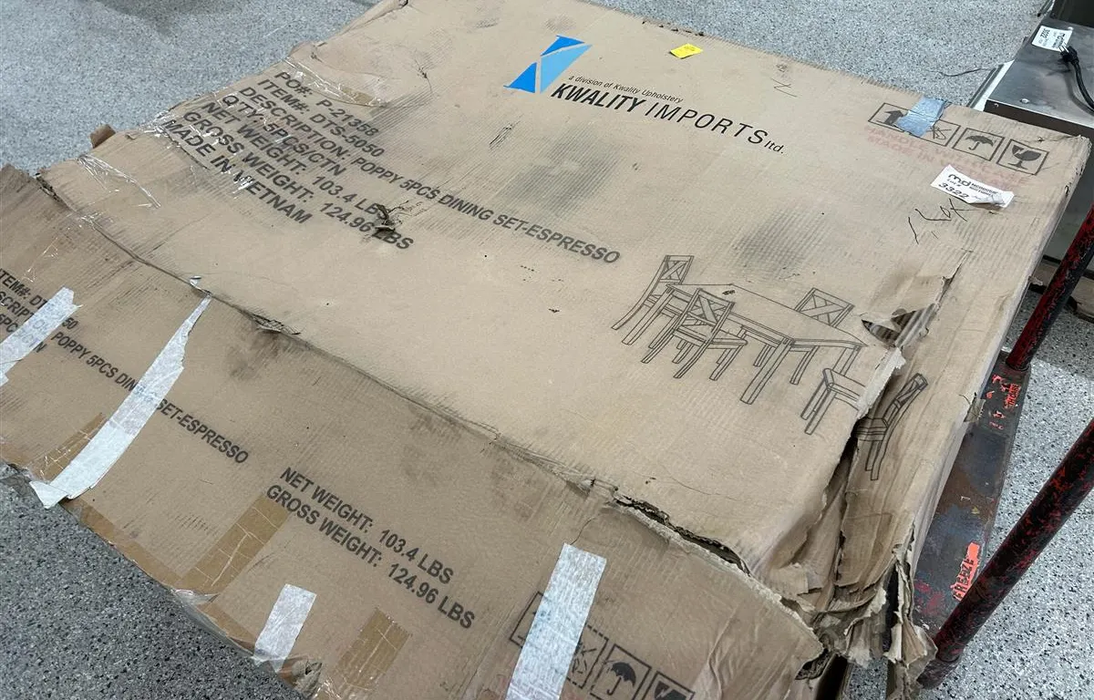 Kwality Poppy Table (Damaged)
UNRESERVED