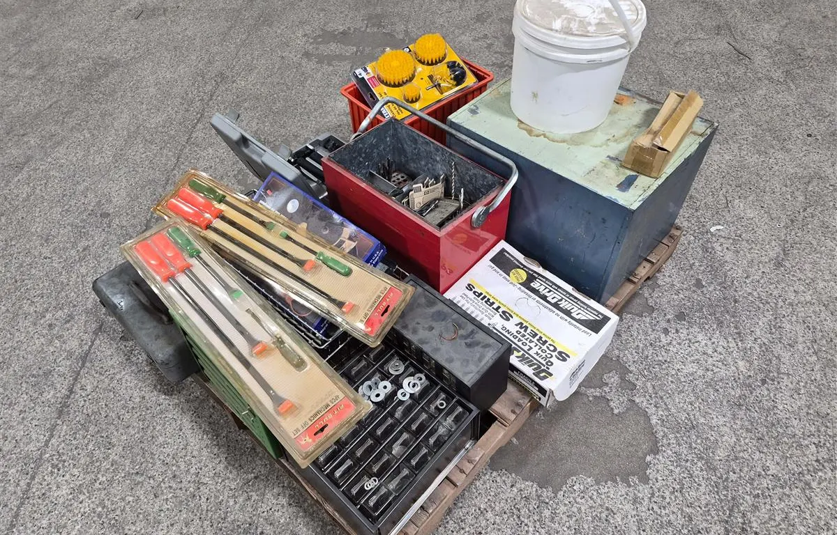 Mixed Shop Hardware & Tool Assortment
UNRESERVED
