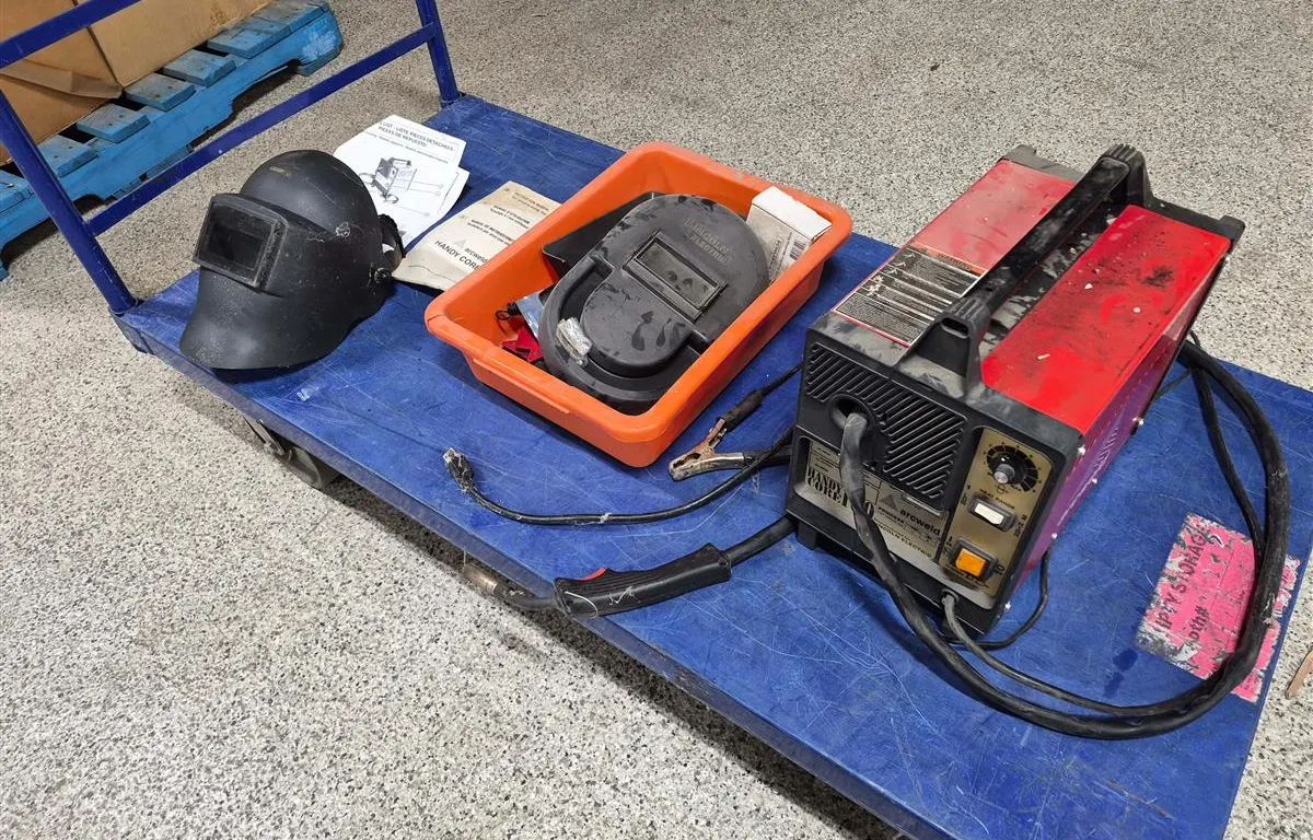 Arcweld Handy Core 100 Wire Welder Set
UNRESERVED