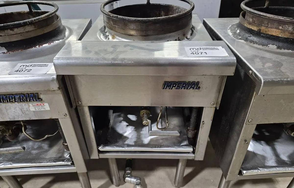 Imperial Wok Range 28" x 18" x 33"
UNRESERVED