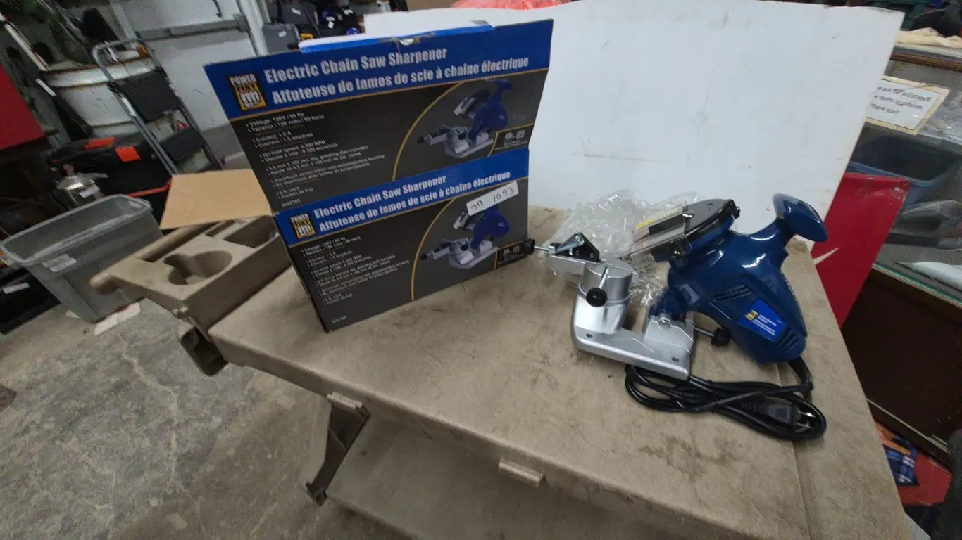 Power Fist Electric Chain Saw Sharpener, 120V/60Hz, 1.5A, 6,300 RPM, and Box