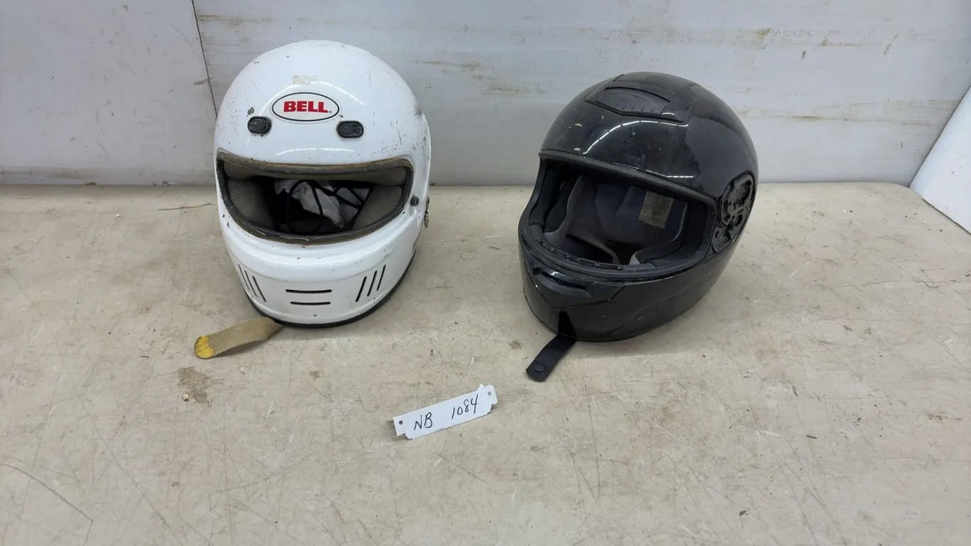 Bell Sport Racer Series White Full-Face Helmet and Black DOT-Certified Full-Face Helmet, Sz M