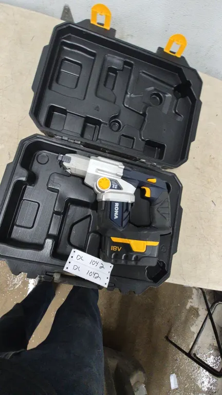 Rona 18V Cordless fastener tool staples or nails Battery, and Hard Case no charger