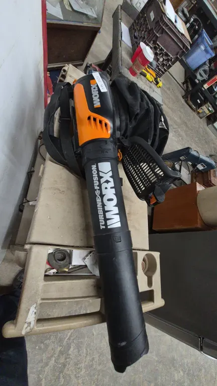 Worx Turbine Fusion Leaf Blower/Mulcher/Vac with Bag and Straps