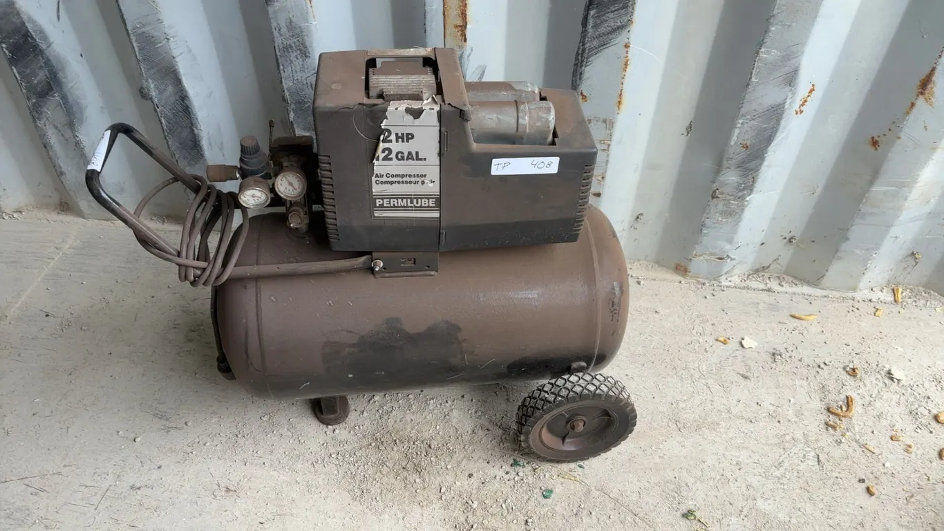 PERMLUBE 1.2 HP 2.2 GAL Air Compressor