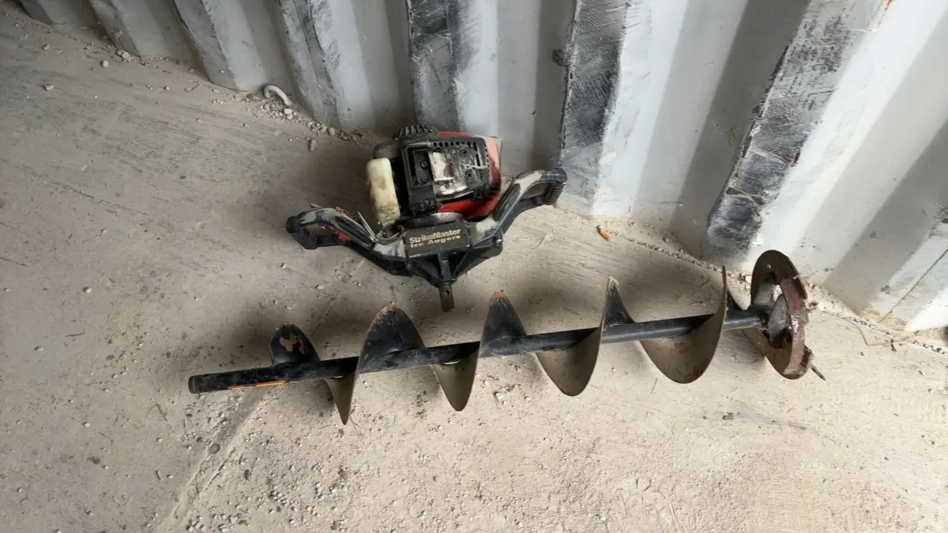StrikeMaster Ice Augers Solo Gas-Powered Powerhead and Auger Bit