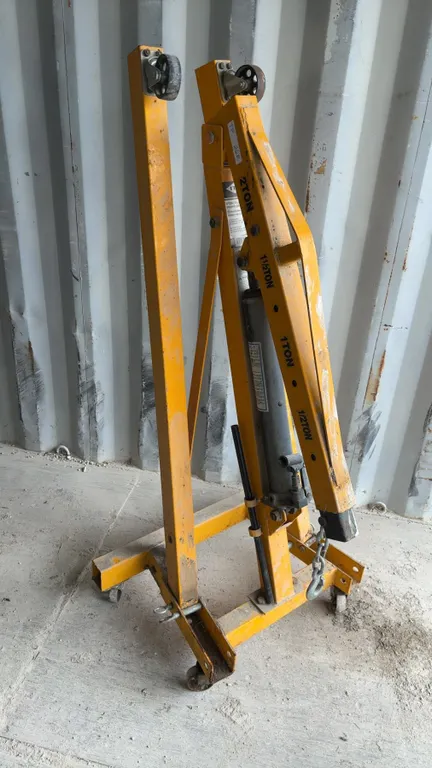 ITC 2 Ton Folding Engine Crane with QYC-5 5 Ton Capacity Long Ram Jack