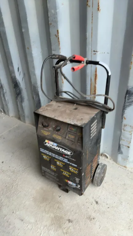 NASCAR Advantage Battery Charger with Engine Start and Battery Tester