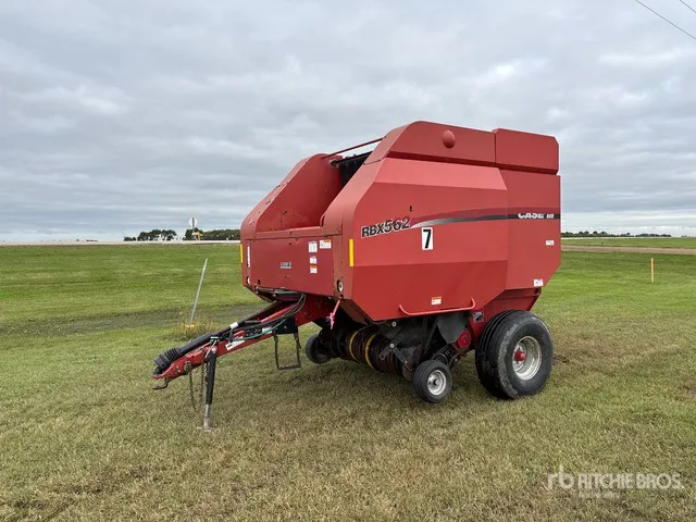 Case IH RBX562 Round Baler