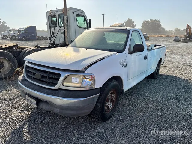 1999 Ford F-150 4x2 Pickup