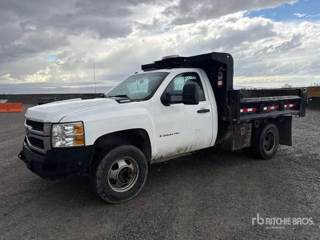 2008 Chevrolet Silverado 3500HD 4x2 Dump Truck