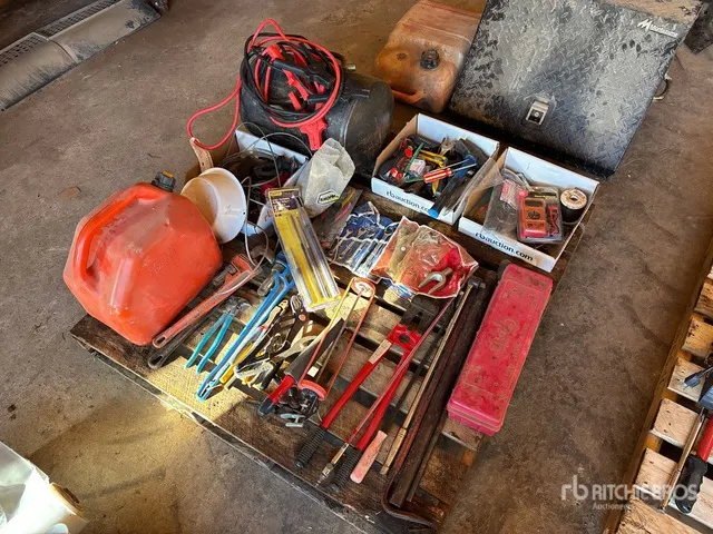 Quantity of Assorted Shop Tools