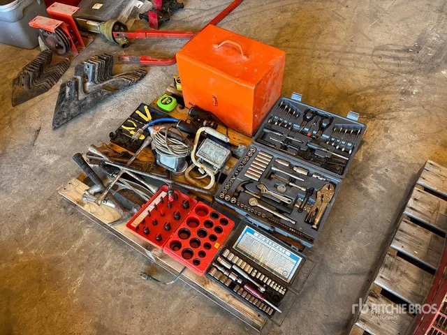 Quantity of Assorted Shop Tools