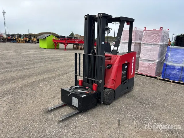 2015 Raymond 415-C35TT 3500 lb Electric Forklift