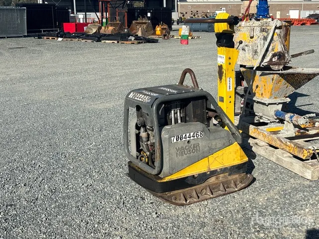 2018 Wacker Neuson DPU 6555He Vibratory Plate Compactor