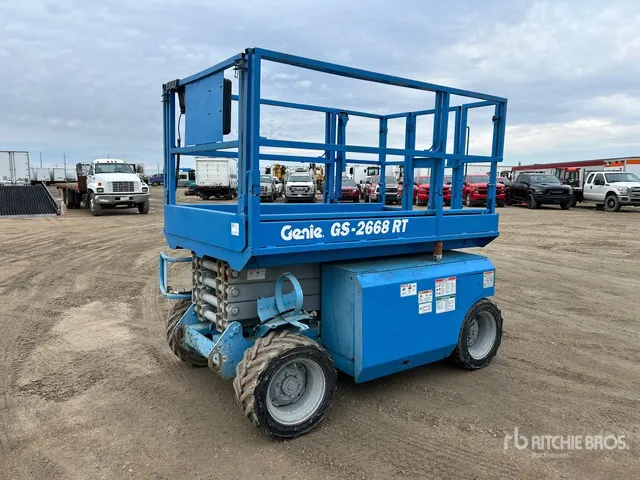 2004 Genie GS-2668 4x4 Dual Fuel Scissor Lift