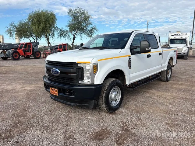 2018 Ford F-250 XL 4x4 Crew Cab Pickup