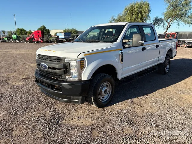 2018 Ford F-250 XL 4x4 Crew Cab Pickup