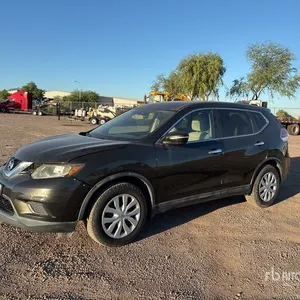 2015 Nissan Rogue 2WD SUV
