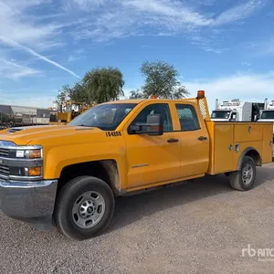 2018 Chevrolet Silverado 2500HD 4x4 Extended Cab Service Truck