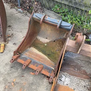 Bobcat 24 in Q/C Digging Excavator Bucket