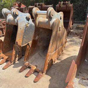 Rockland ESS40 24 in Digging Excavator Bucket - Fits Volvo ECR235E