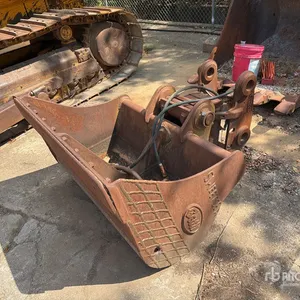 Geith 48 in Cleanup Excavator Bucket