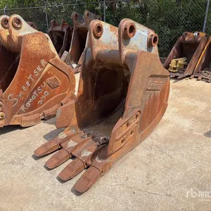 Hendrix 34 in Digging Excavator Bucket - Fits Komatsu PC220-7