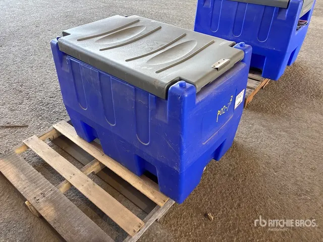 240 L DEF Tank