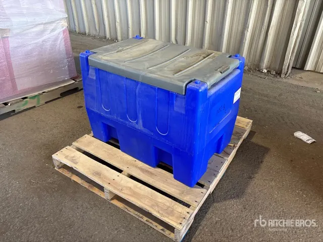 240 L DEF Tank