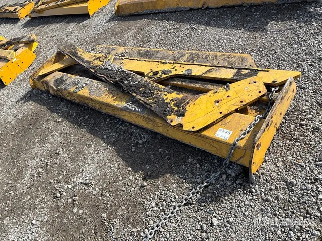 Articulated Dump Truck Tailgate