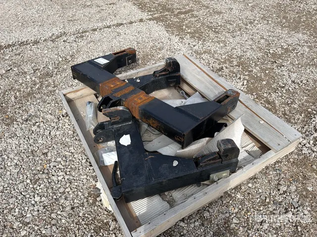 Skid Steer Attachment Mounting Plate
