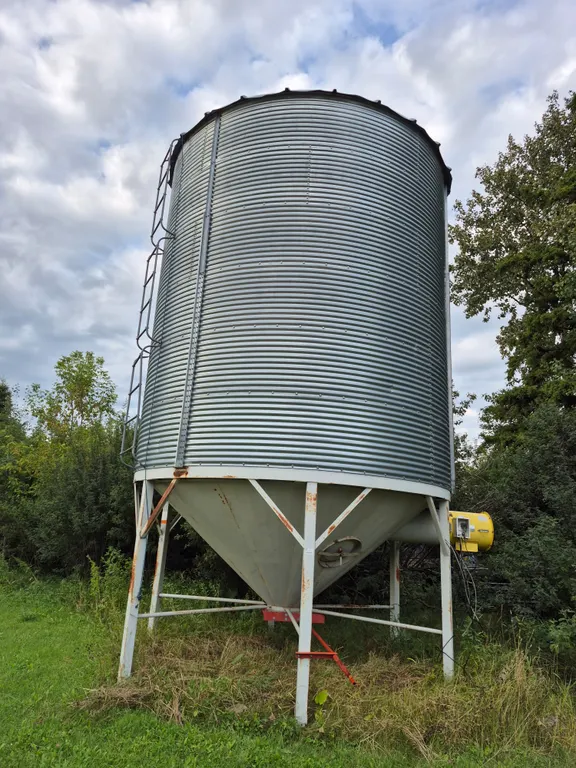 6 RING 14' / 2 BAR SKID BIN / AERATION FAN / OPI SENSORS