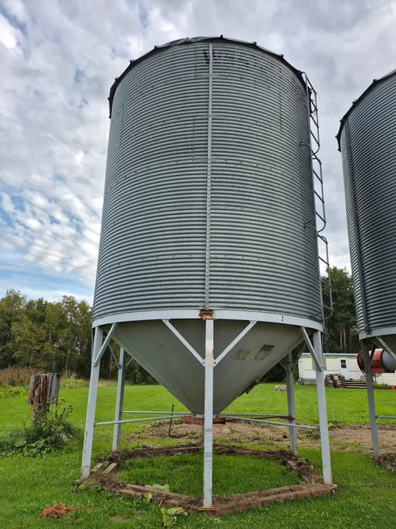6 RING 14' / 2 BAR SKID BIN / AERATION FAN / OPI SENSORS