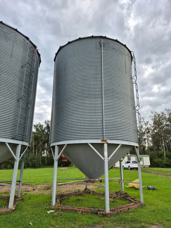 6 RING 14' / 2 BAR SKID BIN / AERATION FAN / OPI SENSORS