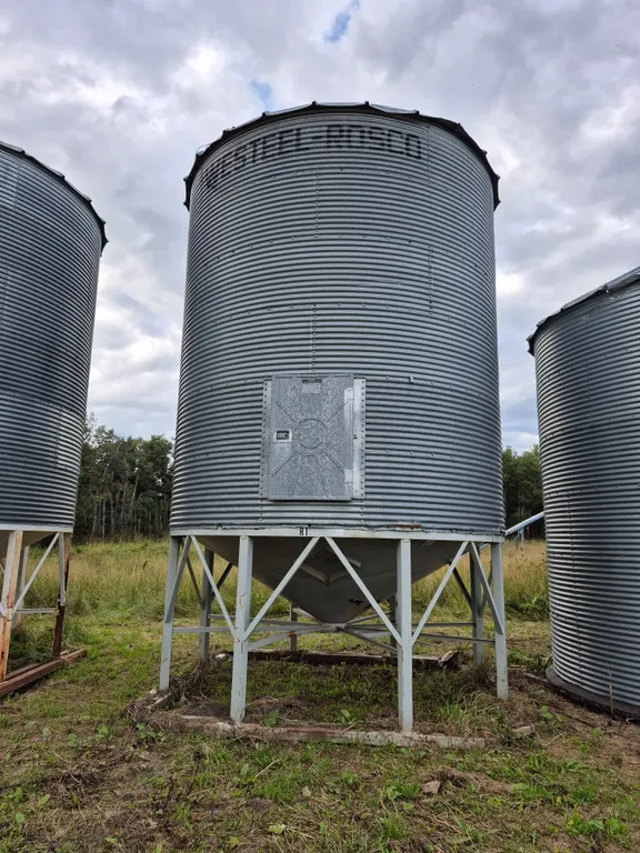 14' 6 RING / 8 LEG / 2 BAR SKID BIN
