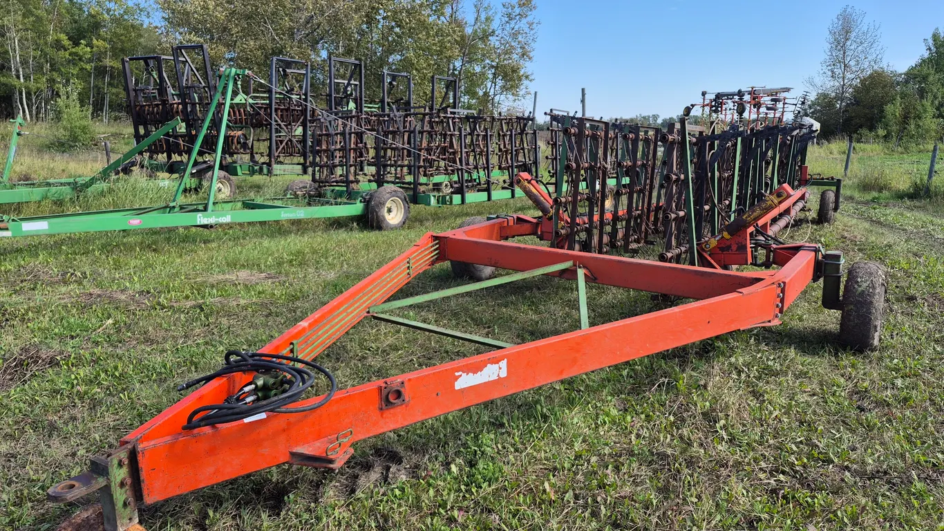 1983 FLEXI-COIL SYSTEM 82 HARROW